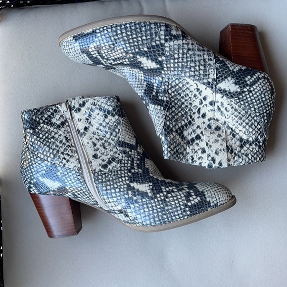 Vionic Windom Boot 11 - Picture 12 of 14